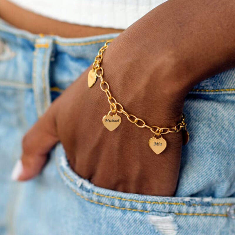 bracciale con ciondoli a cuore personalizzati