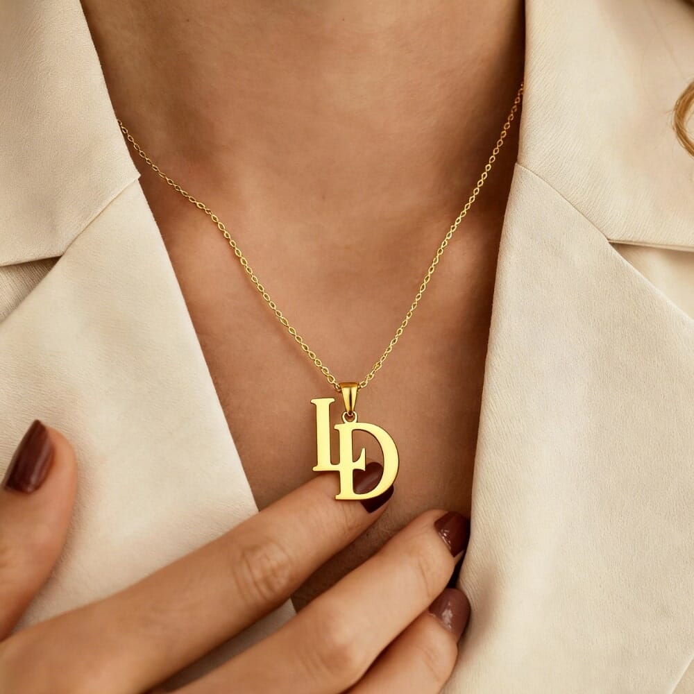 collana monogramma personalizzato iniziali intrecciate