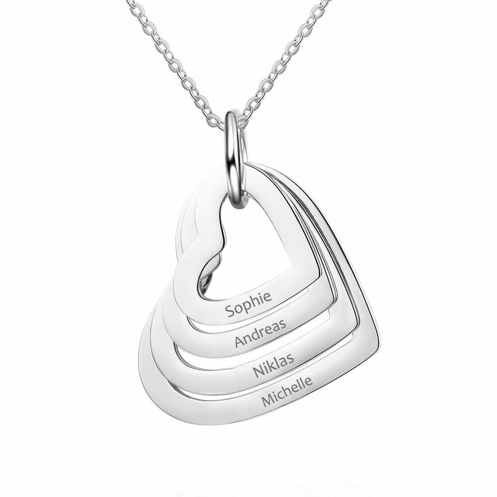 collana personalizzata con nomi su cuori in acciaio