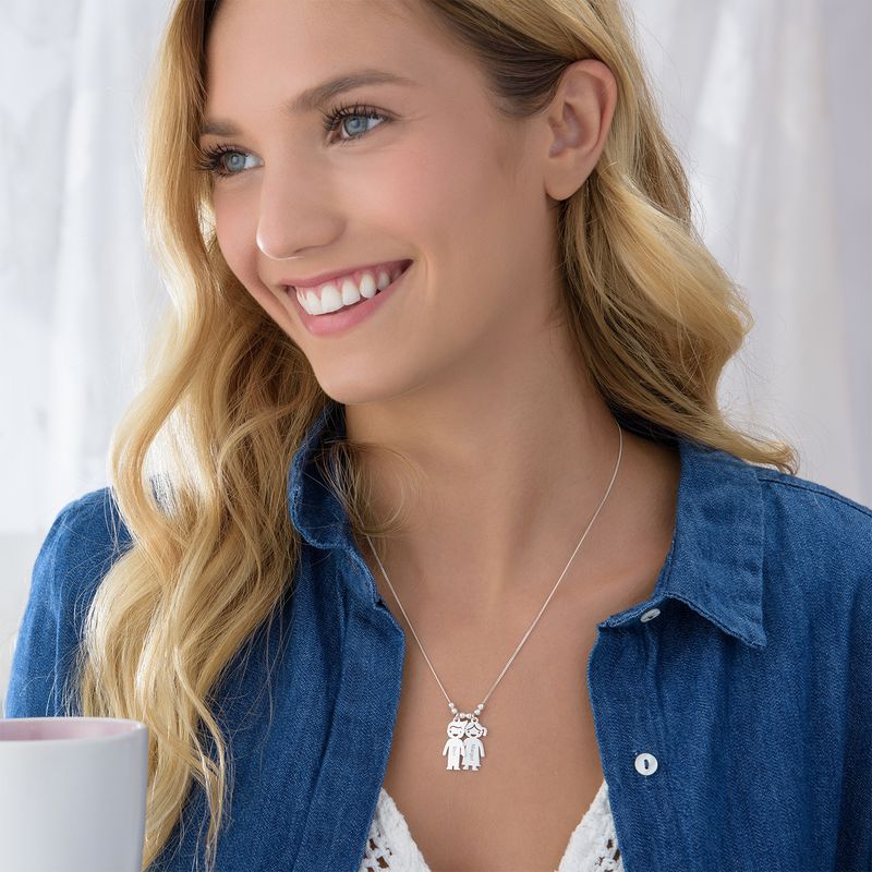 Collana con Nomi Incisi Mamma Argento Oro